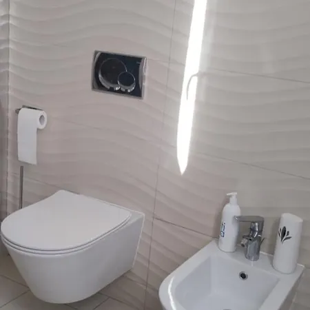 85m2 Piano W Centrum Kolobrzegu Apartamento *